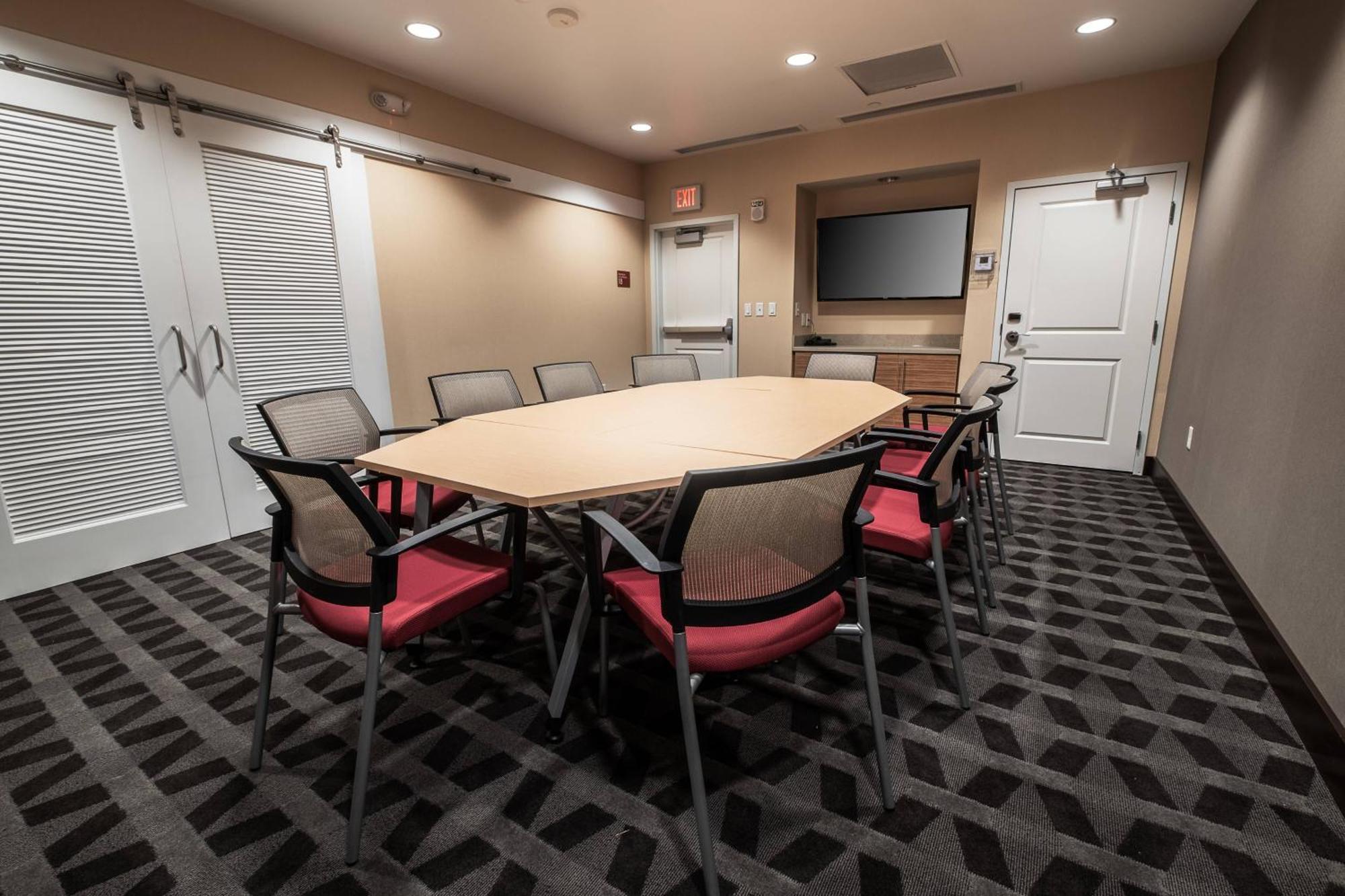 Towneplace Suites By Marriott Toledo Oregon Esterno foto
