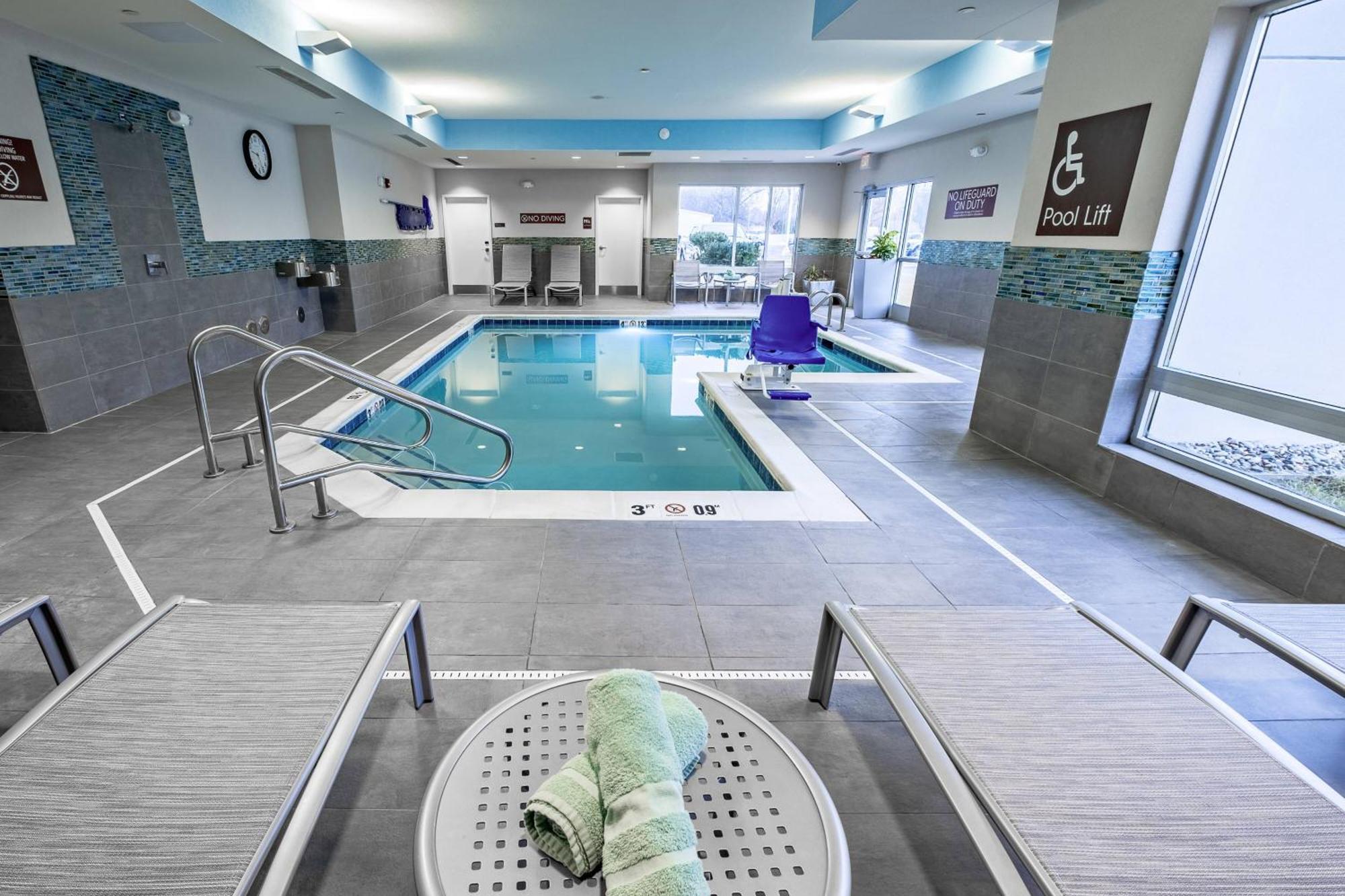 Towneplace Suites By Marriott Toledo Oregon Esterno foto